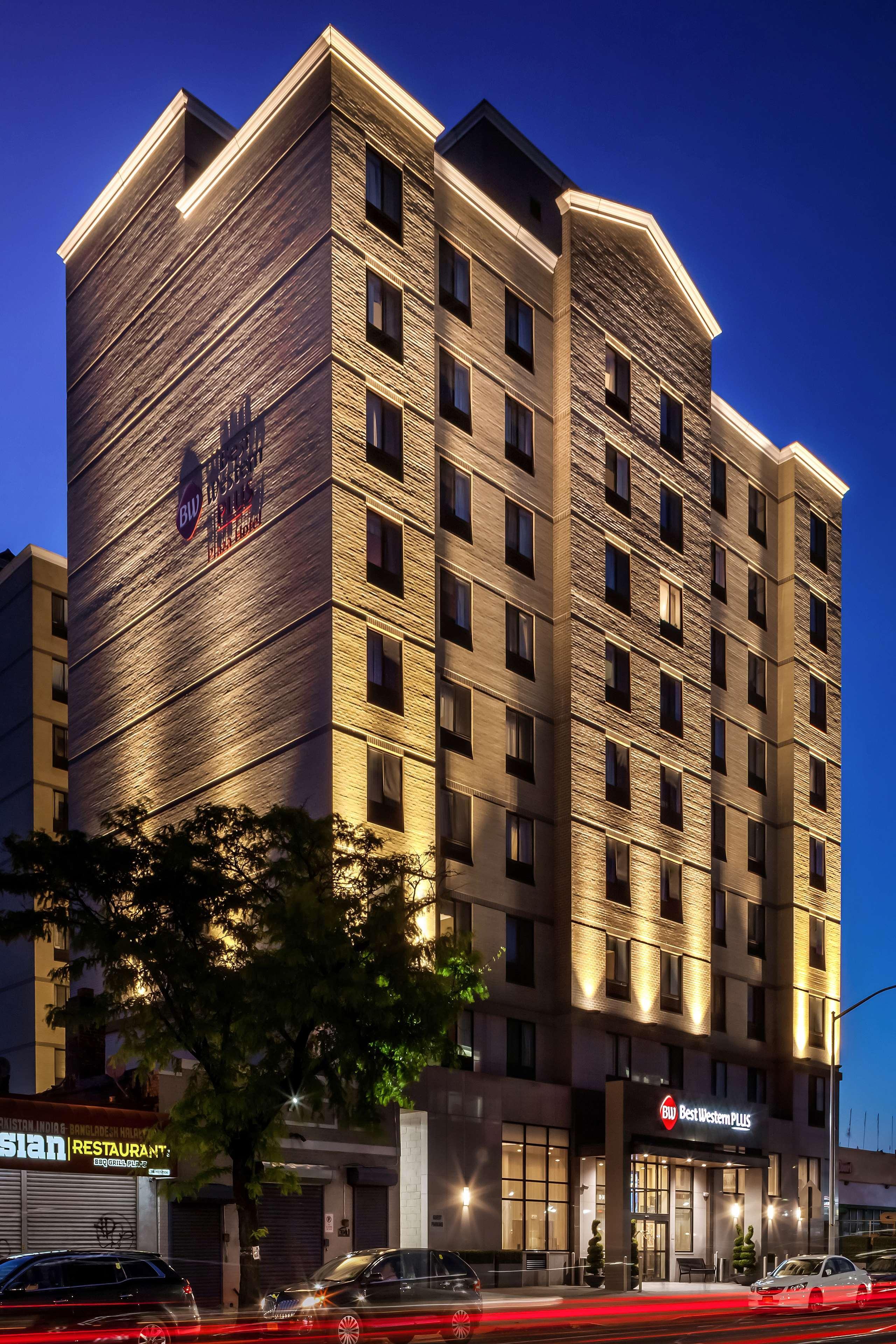 Best Western Plus Plaza Hotel Нью-Йорк Экстерьер фото